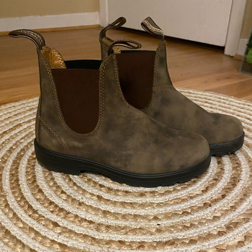 Blundstone 550 Chelsea Boots (Men/Women)